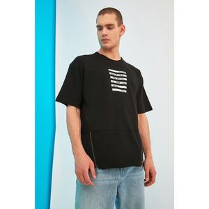 Trendyol Black Male Oversize Short Sleeve T-Shirt vyobraziť