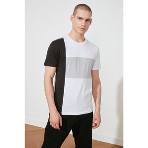 Trendyol Short Sleeve T-Shirt vyobraziť