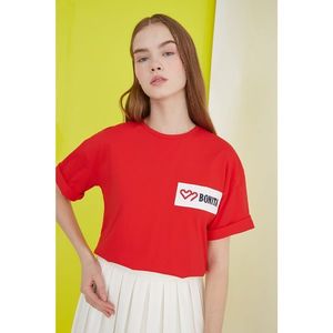 Trendyol Loose Knitted T-Shirt WITH Red Embroidery vyobraziť