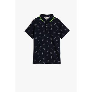 Koton Boys' T-Shirts with Navy Blue Patterns vyobraziť