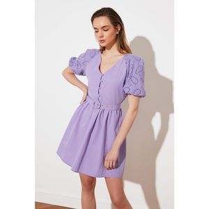 Trendyol Lilac Belted Brode Detailed Dress vyobraziť