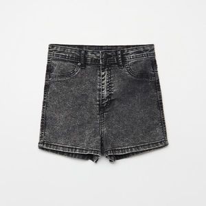 Cropp - Džínsové šortky high waist - Šedá vyobraziť
