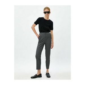 Koton Women's Gray Checkered Slim Pants vyobraziť