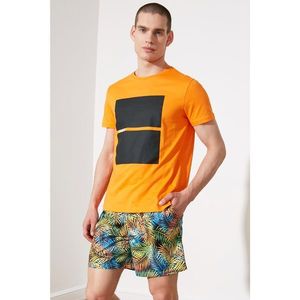Trendyol Orange Men's Slim Fit Short Sleeve Slogan Printed T-Shirt vyobraziť