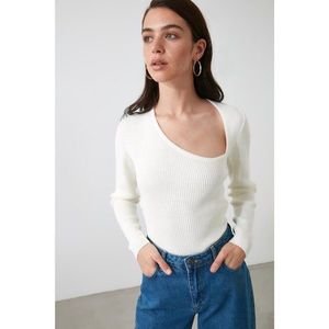 Trendyol Ekru Collar Detailed Knitwear Sweater vyobraziť