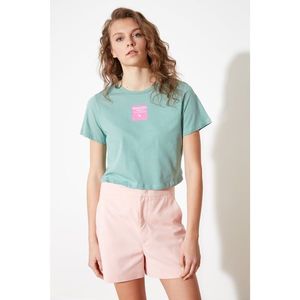 Trendyol Mint Crop Printed Knitted T-Shirt vyobraziť