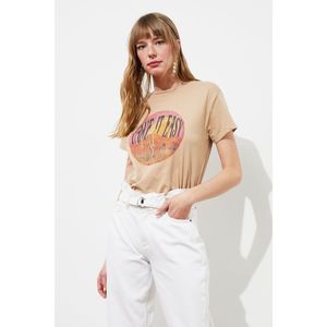 Trendyol Light Brown Printed Basic Knitted T-Shirt vyobraziť
