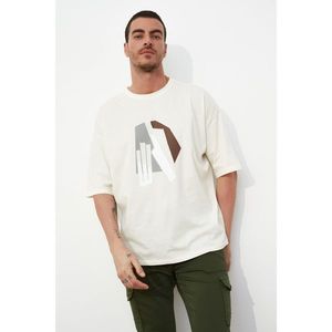 Trendyol Ekru Men's Short Sleeve Oversize Fit Printed T-Shirt vyobraziť