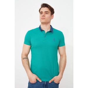 Trendyol Green Men's Slim Fit Contrast Polo Collar Polo Neck T-shirt vyobraziť