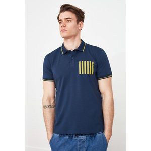 Trendyol Navy Blue Men Slim Fit Short Sleeve Printed Polo Neck T-shirt vyobraziť