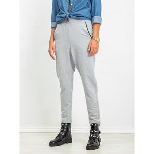 pants with zippers vyobraziť