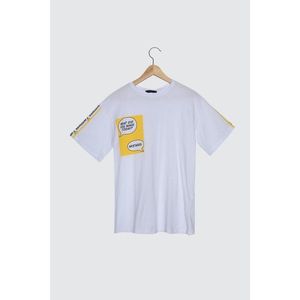 Trendyol White Printed Loose Knitted T-shirt T-Shirt vyobraziť