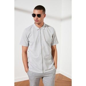 Trendyol Gray Men's Regular Fit Short Sleeve Zip Shirt vyobraziť