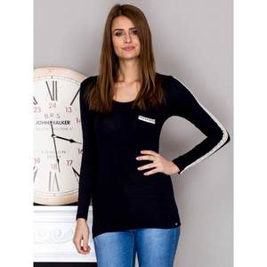 Women´s navy blue blouse with a pocket and lace trim vyobraziť