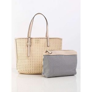 Light beige openwork bag with a cosmetic bag vyobraziť