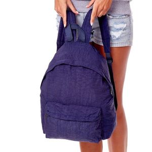 Blue backpack with a pocket vyobraziť