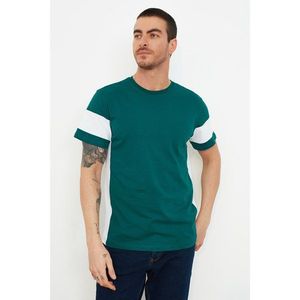 Trendyol Emerald Green Men's Regular Fit Short Sleeve T-Shirt vyobraziť