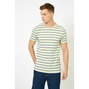 Koton Men's Ecru Striped T-Shirt vyobraziť