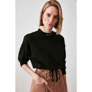 Trendyol Black Sheer Collar Crop Knitted Sweatshirt vyobraziť