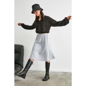 Trendyol Grey Knitted Skirt vyobraziť