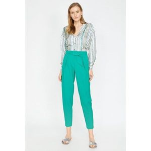 Koton Women Green Trousers vyobraziť