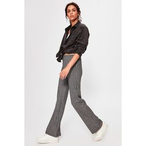 Trendyol Black Checkered Knitted Trousers vyobraziť