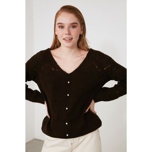 Trendyol Brown Button Knitwear Sweater vyobraziť