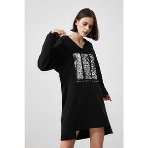 Trendyol Black Print knitted dress vyobraziť