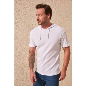 Trendyol Slim Fit T-Shirt with White Male Short Sleeve Hood vyobraziť