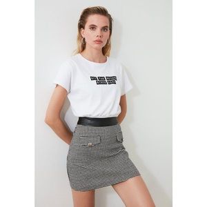 Trendyol Black Caraid Patterned Skirt vyobraziť
