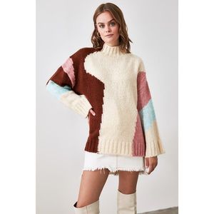 Trendyol Powder Upright Collar Color Block Knitwear Sweater vyobraziť