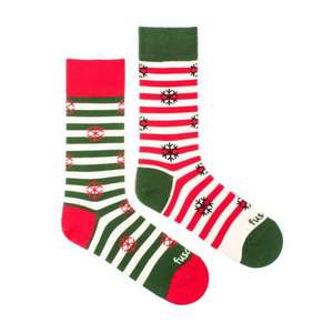 Červeno-zelené vzorované ponožky Fusakle Vánoce na sněhu vyobraziť