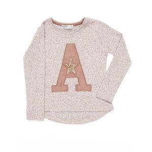 Brown sweatshirt for girls with a letter vyobraziť