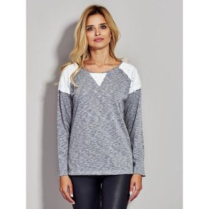 Gray sweatshirt with sequin inserts on the shoulders vyobraziť