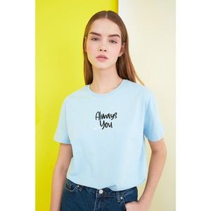 Trendyol Semi-Fitted Knitted T-Shirt vyobraziť