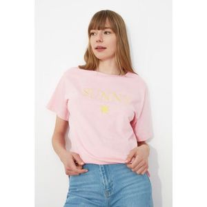 Trendyol Pink Embroidered Boyfriend Knitted T-Shirt vyobraziť