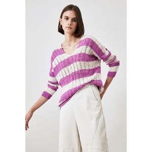 Trendyol Purple Striped Shedding Detailed Knitwear Sweater vyobraziť