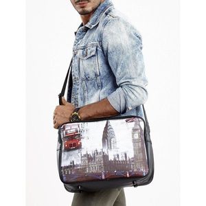 Black men´s shoulder bag with London print vyobraziť