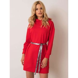 Red dress with a hood vyobraziť