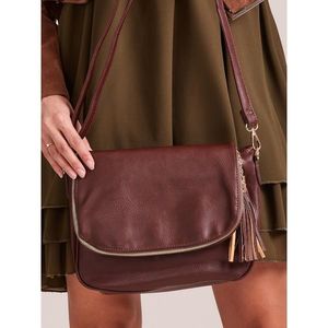 Brown women´s handbag with a fringe vyobraziť