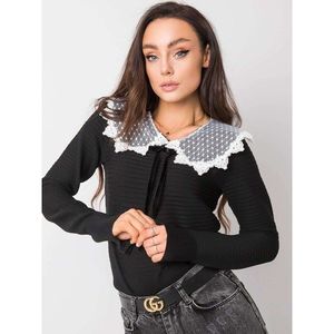 Black sweater with a collar vyobraziť