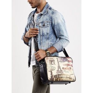 Black men´s eco-leather bag with a travel print vyobraziť