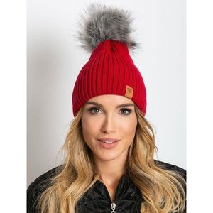 Red cap with a pompom vyobraziť