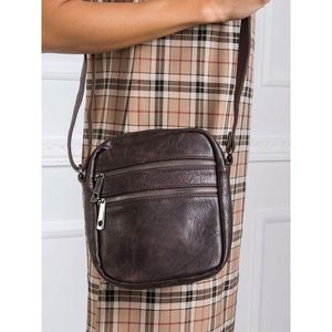 A small dark brown handbag vyobraziť