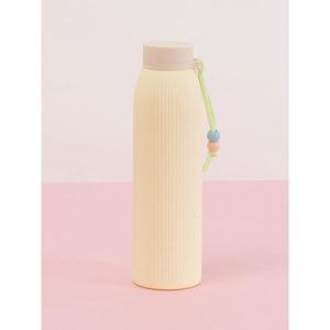 Ecological bottle with a light yellow thermal coating vyobraziť