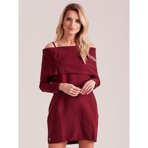 Women´s burgundy dress with a wide frill vyobraziť