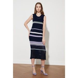 Trendyol Navy Knitwear Dress WITH Navy Blue Color Block vyobraziť