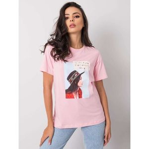 Pink women's t-shirt with a print vyobraziť