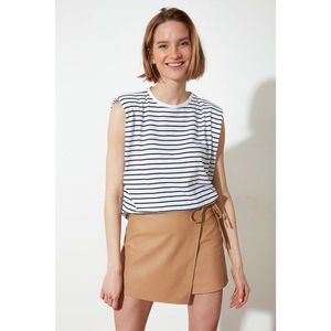 Trendyol White Striped Vatka Basic Knitted T-Shirt vyobraziť