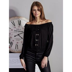 Black suede blouse with a Spanish neckline vyobraziť